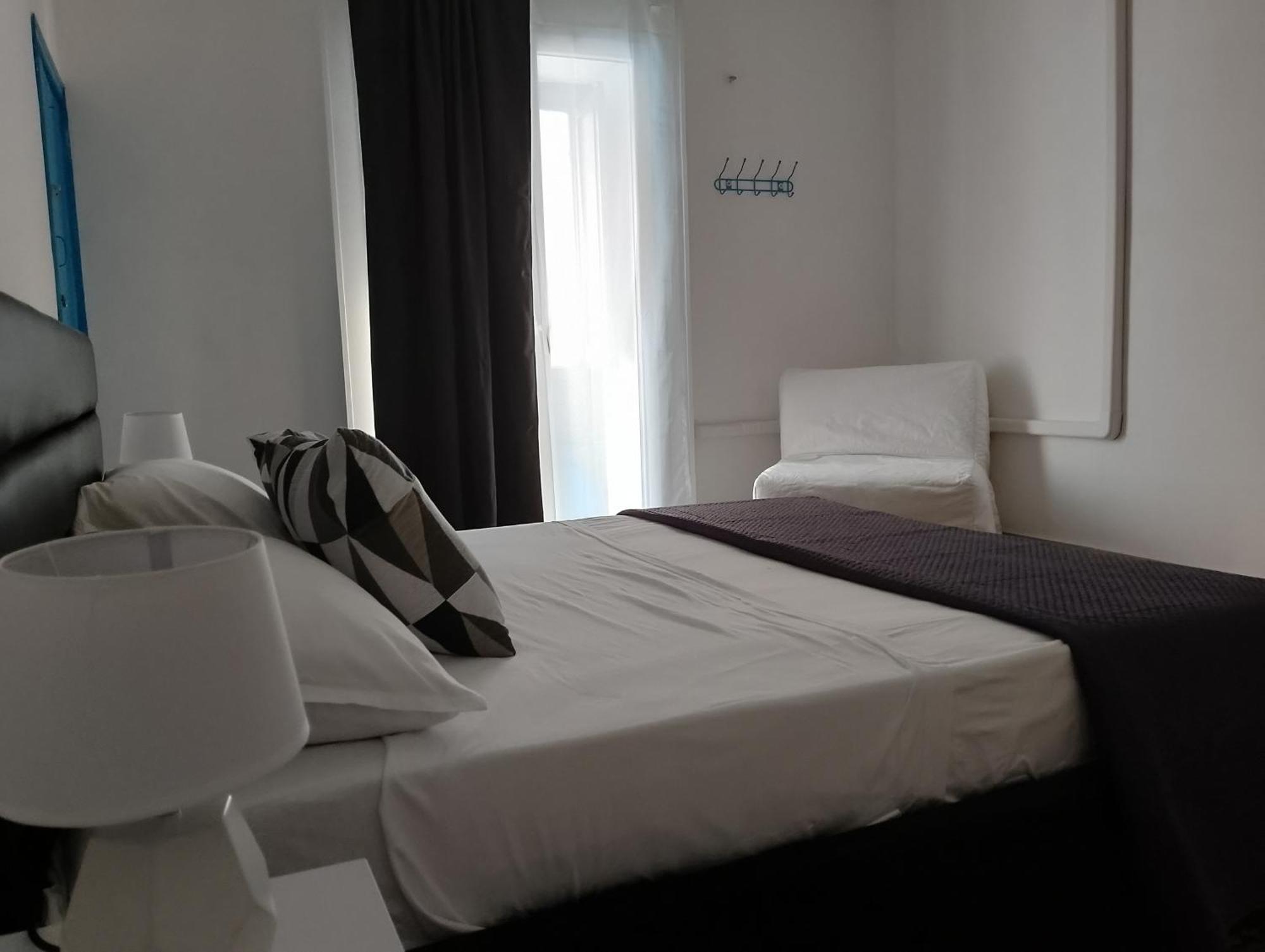 Amira Apartments Trapani Habitación foto